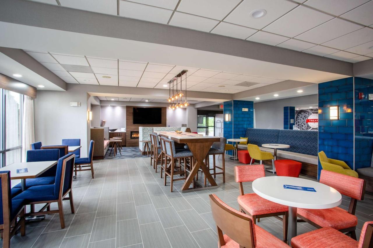 Hampton Inn Elkins Esterno foto