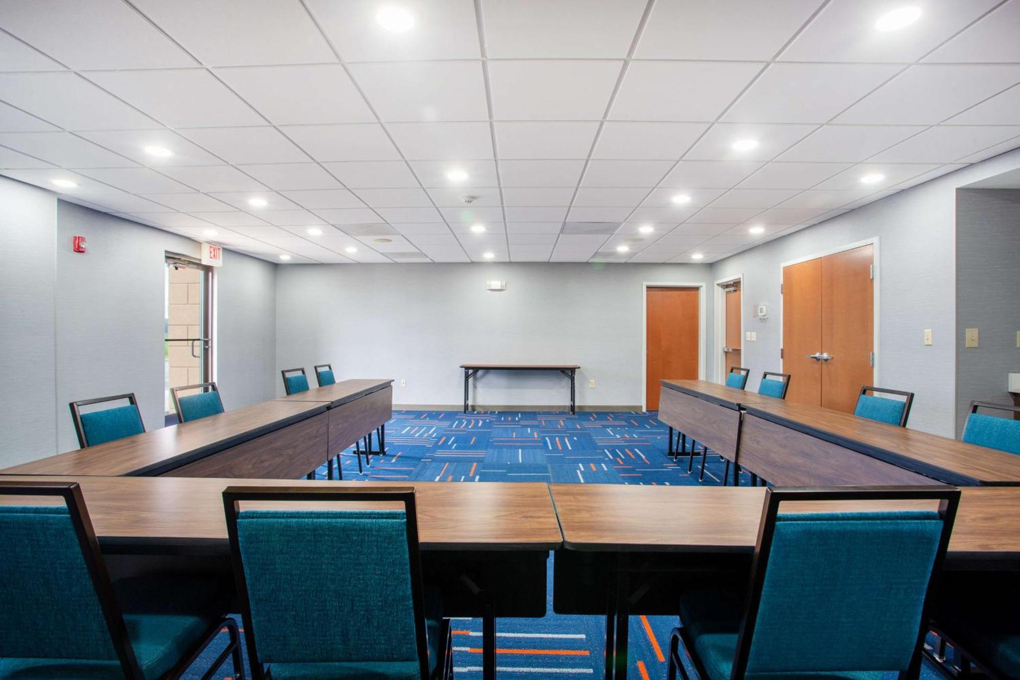 Hampton Inn Elkins Esterno foto